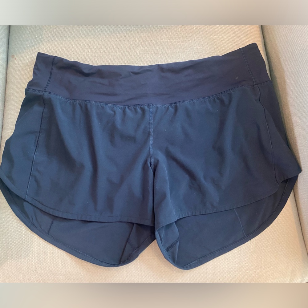 Lululemon Speed Up shorts size 12 navy blue women’s